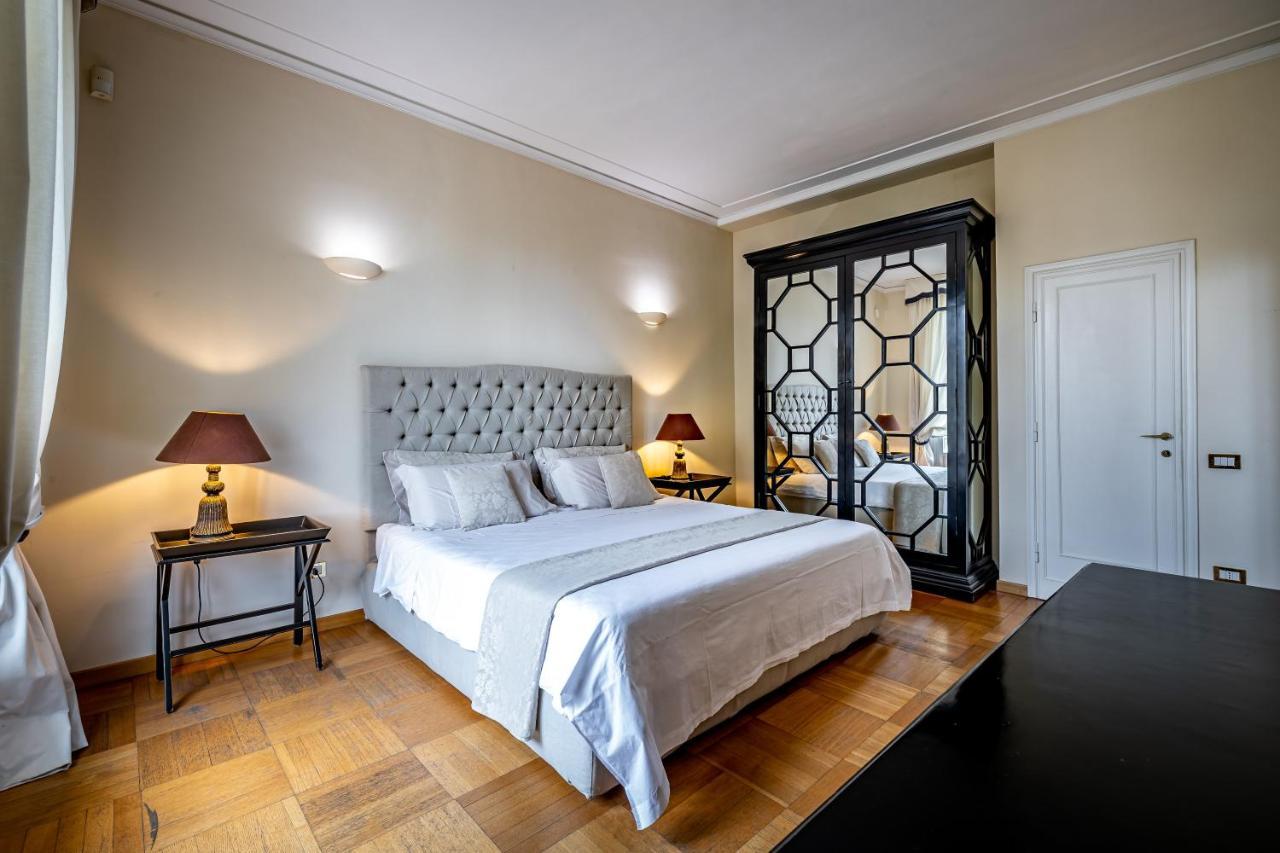 Yid D'Azeglio Luxury Apartment With Parking Florence Luaran gambar
