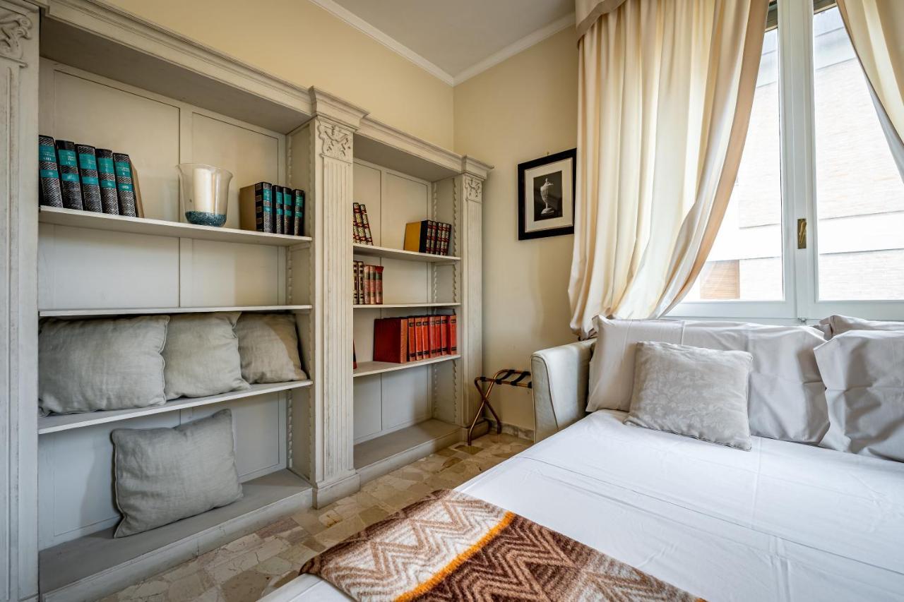 Yid D'Azeglio Luxury Apartment With Parking Florence Luaran gambar